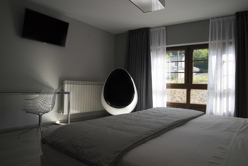 Gasthaus Lar De Donas Meira  Zimmer foto